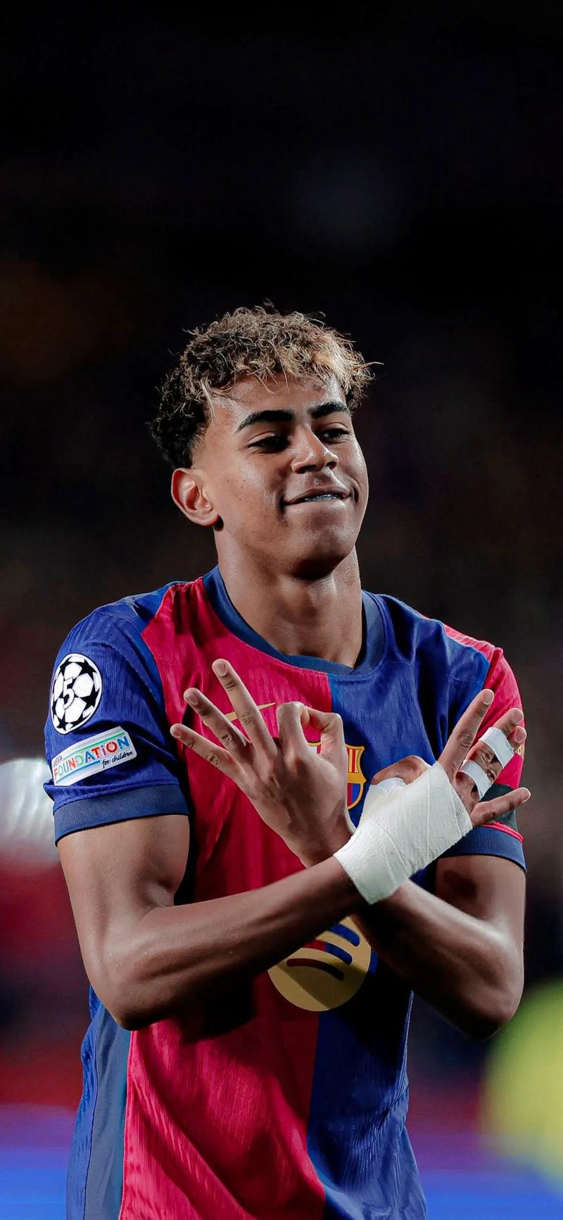 英超战报：巴恩斯双响，迪亚斯破门难救主，纽卡2-1曼城（英超快讯：巴恩斯梅开二度，迪亚斯破门难挽败局，纽卡2-1力克曼城）