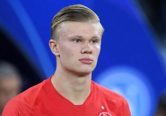 哈珀谈福克斯和卡斯尔：我们的三人组会很恐怖 都想看到彼此成功（哈珀评福克斯与卡斯尔：三人组合将极具威慑力，我们都期待彼此成就）