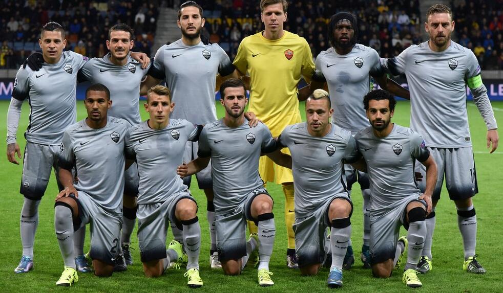 伊布：梅西三儿子天赋超人，期待有一天他能加入巴萨青训（伊布盛赞梅西三子天赋异禀 盼其将来加盟巴萨青训营）