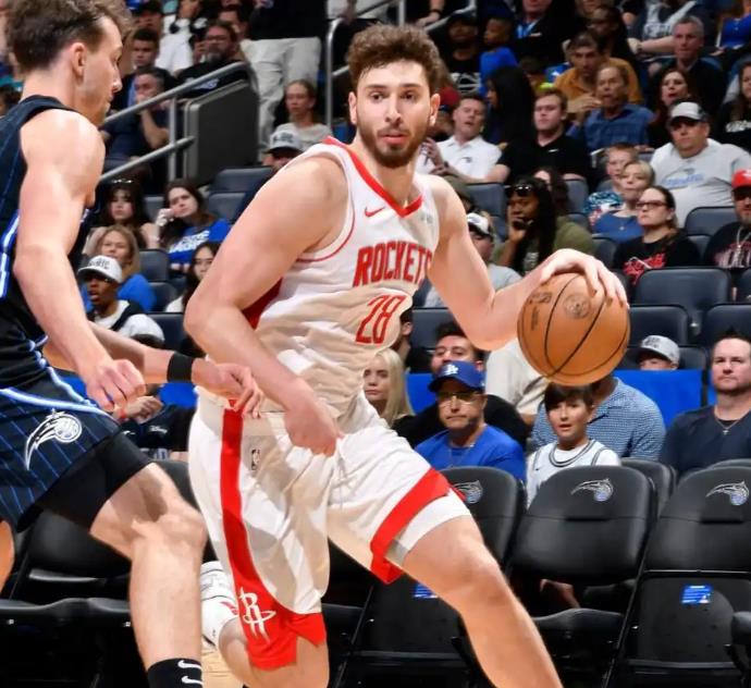 德转：沙特联赛多明星身价下滑 努涅斯、本泽马、马内在列（德转观察：沙特联赛多位球星身价走低，努涅斯、本泽马、马内等上榜）