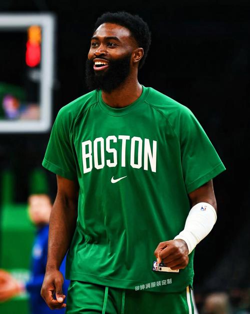 错失登顶！德泽尔比：难以接受比赛结果，我们本该赢球（与榜首失之交臂！德泽尔比：结果难以接受，我们本该带走胜利）