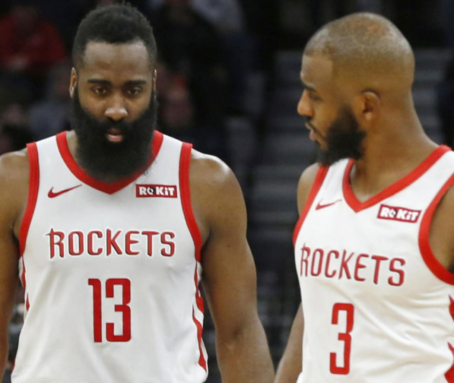 CBA球员伤病更新及赛季影响（CBA伤情速递与赛季走势解读）