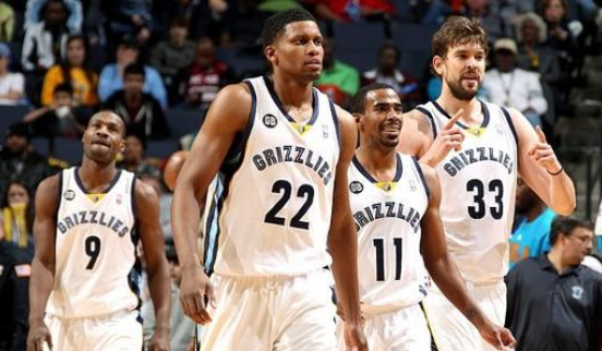 英媒：西汉姆联1月瞄准葡超射手王，菲尔克鲁格或回德甲（英媒称西汉姆联冬窗盯上葡超金靴，菲尔克鲁格或重返德甲）