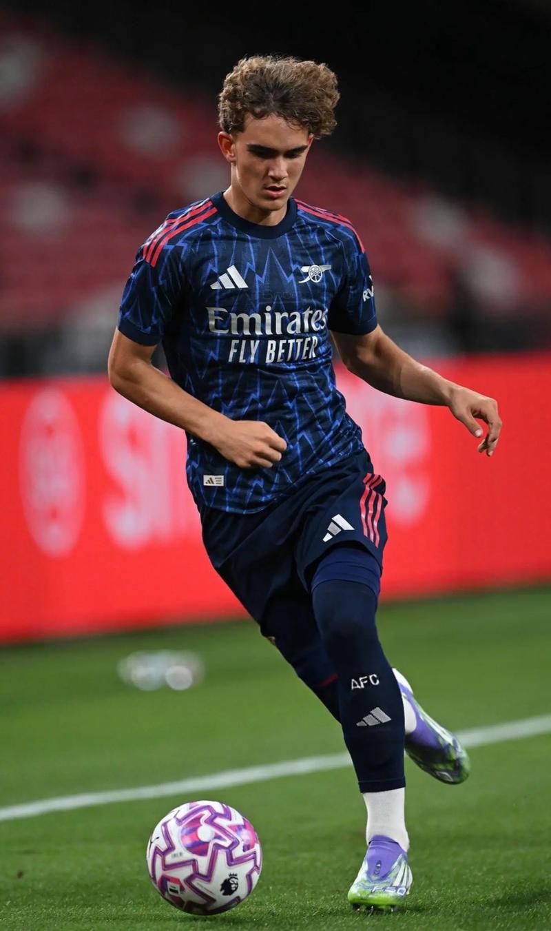 历史得分榜前十得分手！哈登更新社媒：工作尚未完成！（跻身历史得分前十！哈登社媒更新：任务尚未完成）