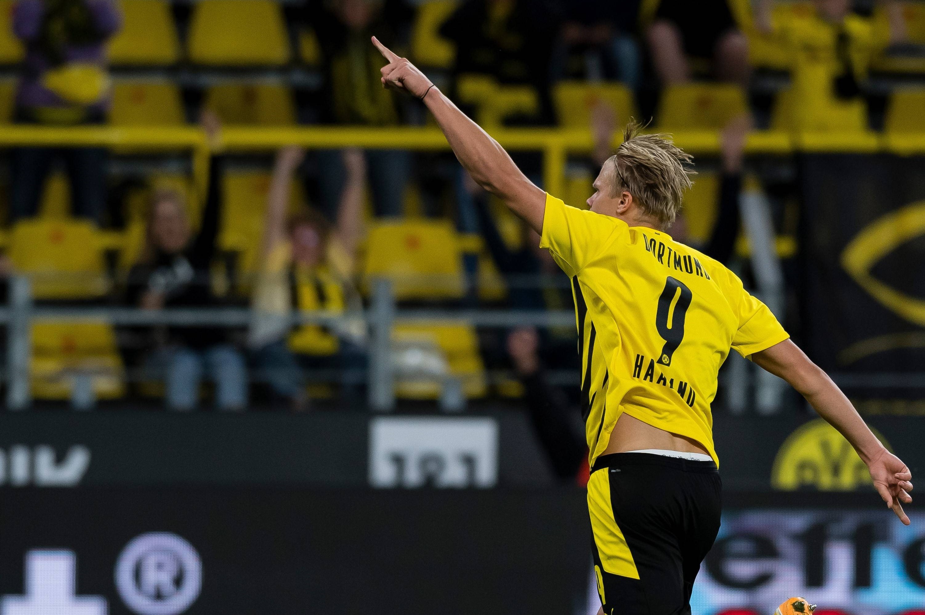 索扎将吹罚生涯第三场米兰德比，曾执法23-24赛季国米5-1米兰（索扎将第三度主哨米兰德比，曾在23／24赛季执法国米5-1米兰）