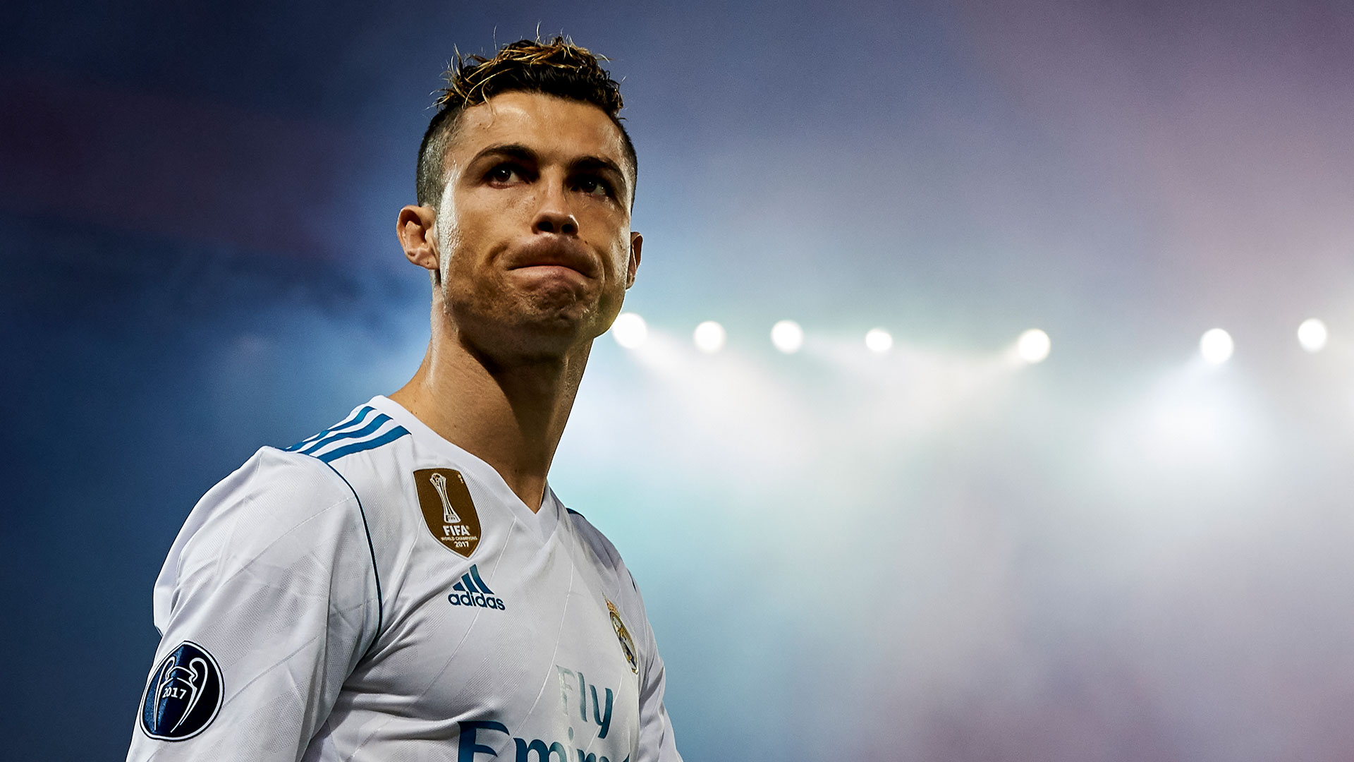 拜仁官方：阿芳和伊藤洋辉参加部分合练，穆西亚拉单独训练（拜仁通报：阿芳、伊藤洋辉参与部分合练，穆西亚拉继续单独训练）