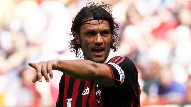 布伦森单打哈克斯：一场篮球场上的视觉盛宴（布伦森单挑哈克斯：球场上的震撼视觉秀）