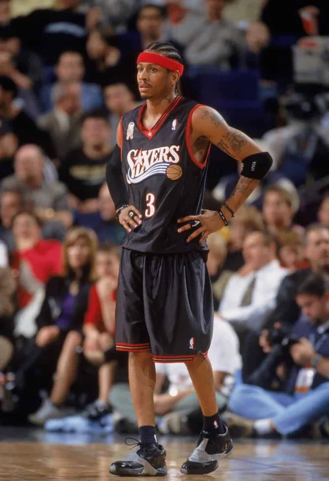 浓眉：我跟克里斯蒂没聊过被交易的事，他已经逐渐走出来了（浓眉：我没和克里斯蒂谈过交易，他已经慢慢走出来了）