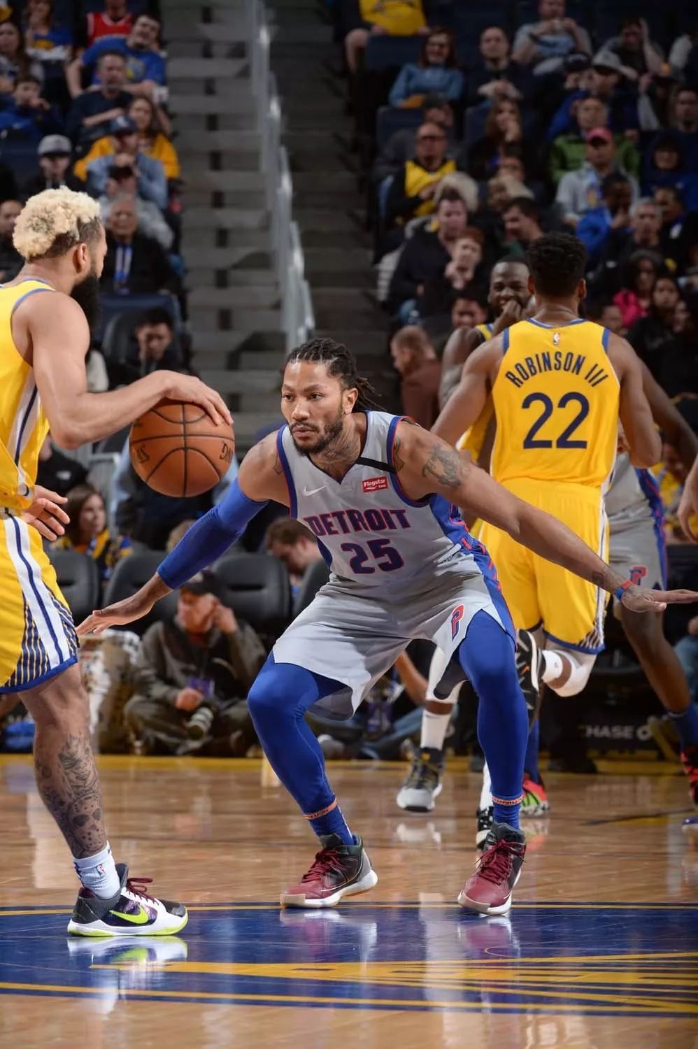 梅开二度，弗格森成为第3位代表意大利球队欧战进球的爱尔兰人（独中两元，弗格森成第3位为意大利球队在欧战建功的爱尔兰球员）