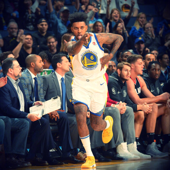 意甲：尤文客场3-0轻取卡利亚里（意甲战报：尤文客场3比0完胜卡利亚里）