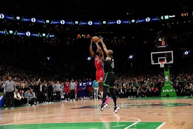 罗马诺：皇马退出科纳特争夺战，利物浦不会无限期等球员决定（罗马诺：皇马放弃追逐科纳特，利物浦拒绝无期限等待其决定）